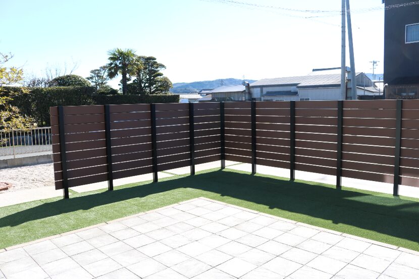 安来市 外構リフォーム プライバシーを守る目隠しフェンス設置