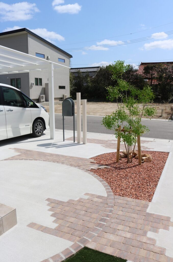 安来市 外構リフォーム カーポートと玄関アプローチ施工