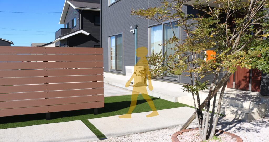 安来市 外構リフォーム 庭を囲うフェンス施工事例