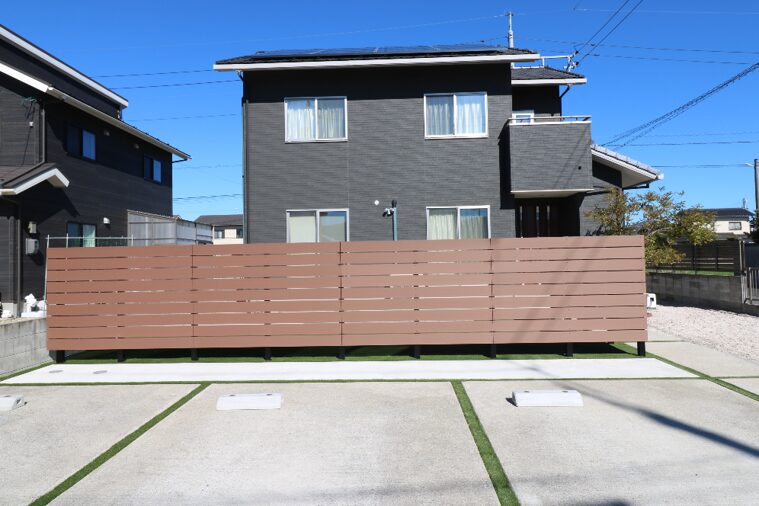 安来市 外構リフォーム プライバシーを守る目隠しフェンス設置