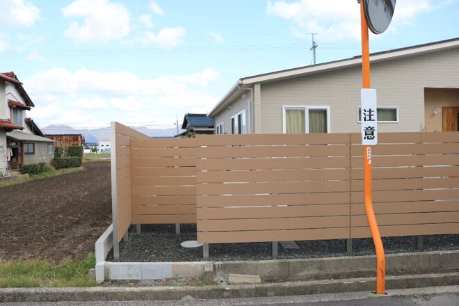 安来市 外構リフォーム 玄関前アプローチとフェンス施工事例