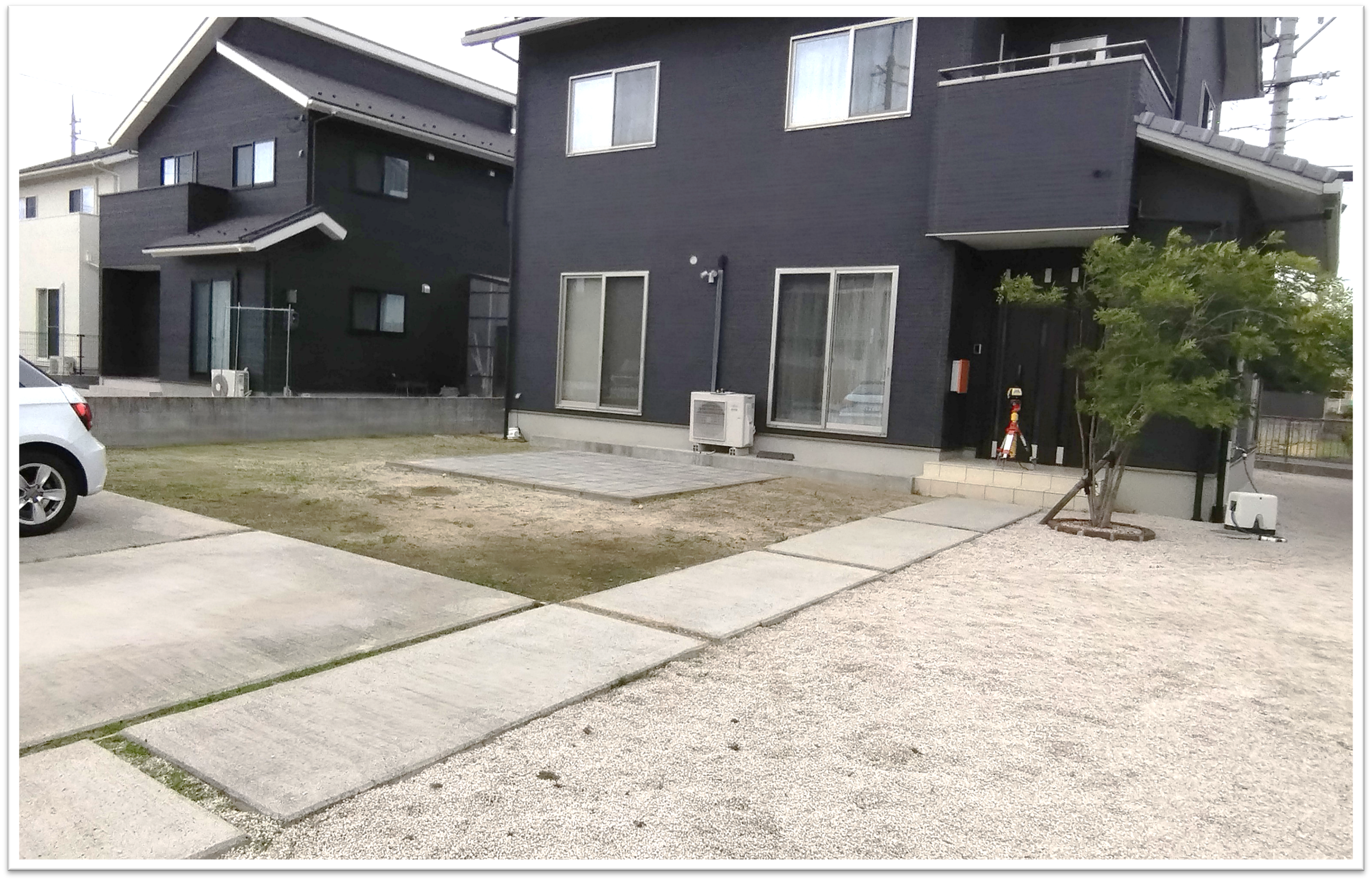 安来市 外構リフォーム前の駐車場全景